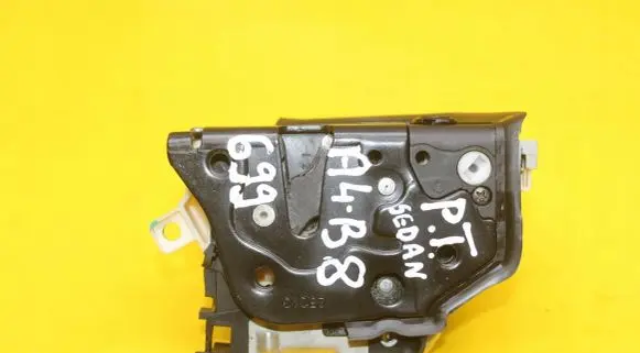 Audi A5 8T 8F Rear door lock 8K0839016C