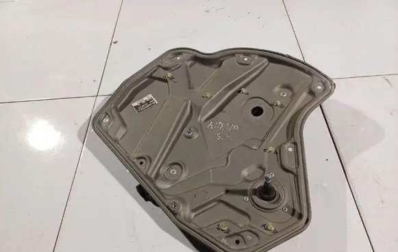 Skoda Octavia Mk2 (1Z) Sliding door window regulator with motor 