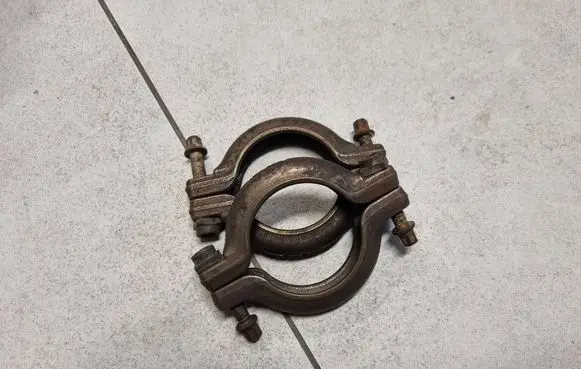 Mercedes-Benz AMG GT R190 C190 Muffler pipe connector clamp P68291703AB