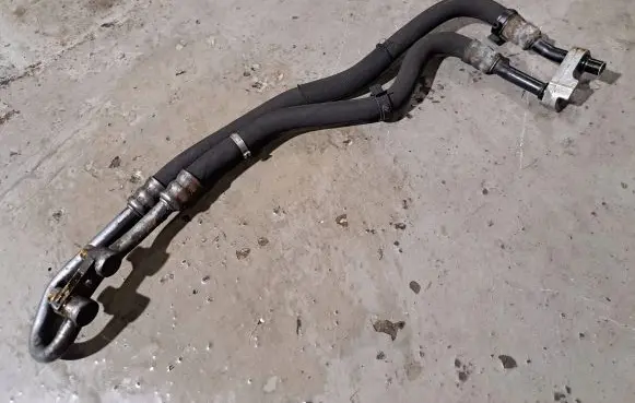 BMW 3 E92 E93 Gearbox oil cooler pipe/hose 7567207