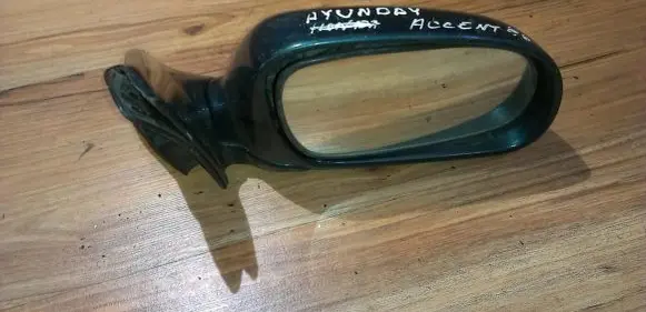 Hyundai Accent Front door electric wing mirror x33drlhr