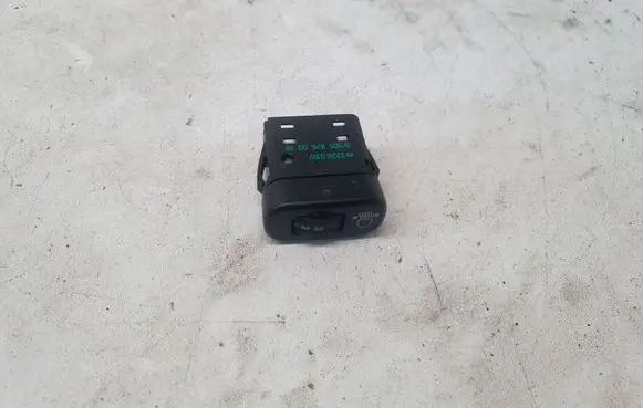 Mercedes-Benz Sprinter W901 W902 W903 W904 Headlight level height control switch 9068260038