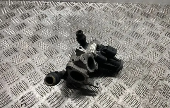 Jaguar XE EGR valve G4D39D475AA