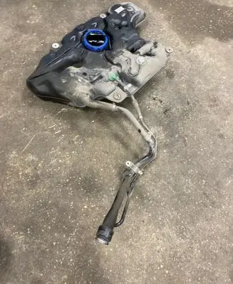 Toyota Avensis T270 Fuel tank 7727712180