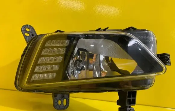 Volkswagen Polo VI Headlight/headlamp 2G0941662