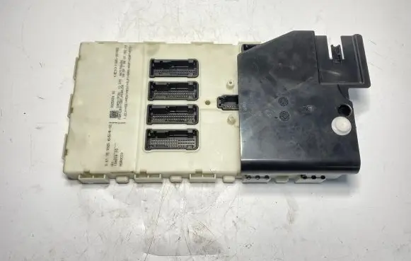 BMW 4 F32 F33 Central body control module 9325654 61359325654