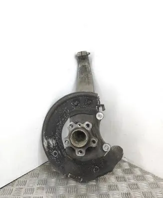 BMW 7 G11 G12 Front wheel hub