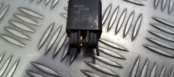 Hyundai H-1, Starex, Satellite Other relay 9522021300 95220-21300