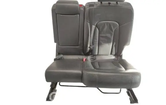 Audi Q7 4L Second row seats 4L0860037 4L0883937A