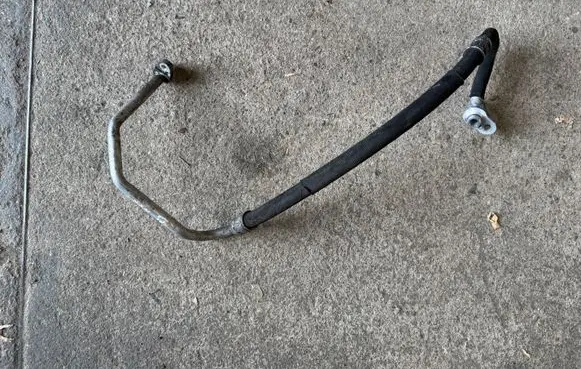 Air conditioning (A/C) pipe/hose