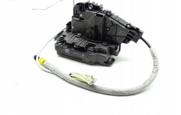 Mercedes-Benz S W222 Front door lock A2220063999