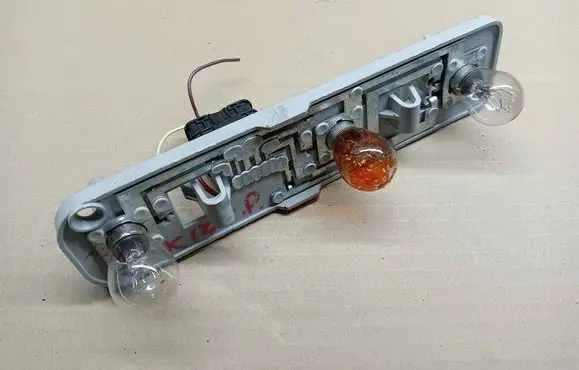 Volkswagen Golf VII Tail light bulb cover holder RDH0423000