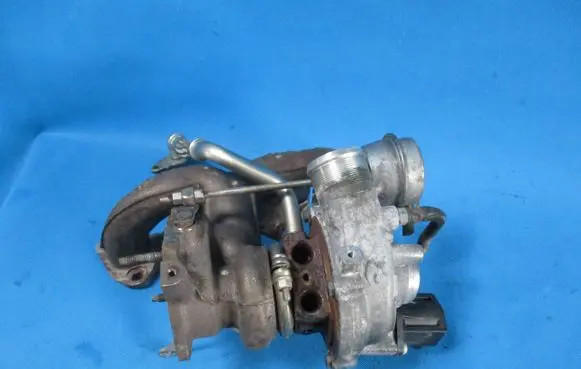 Volkswagen PASSAT B6 Turbo 03C145701S 50155072 K031874KAB