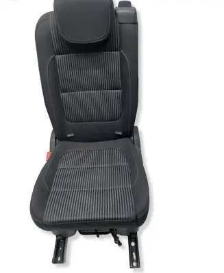 Seat Alhambra (Mk2) Second row seats 