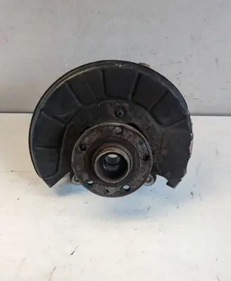 Volkswagen PASSAT B6 Front wheel hub
