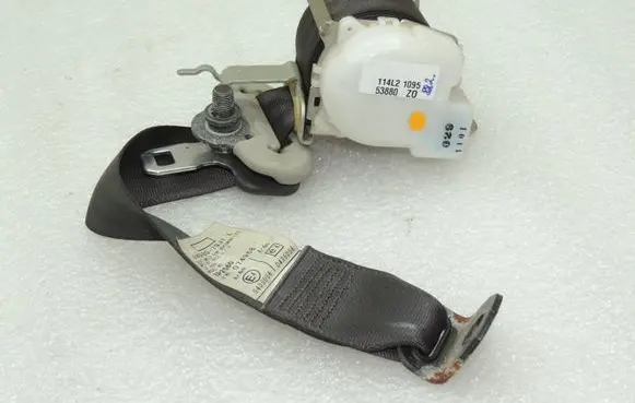 Suzuki SX4 Rear seatbelt 8490579J12P4Z