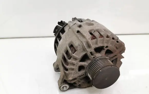 Fiat Scudo Generator/alternator 9665617780 2605546A TG15C134