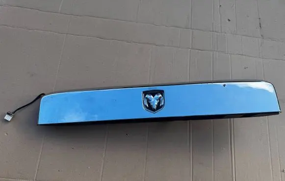 Dodge Nitro Trunk door license plate light bar 53369156 24737 0736