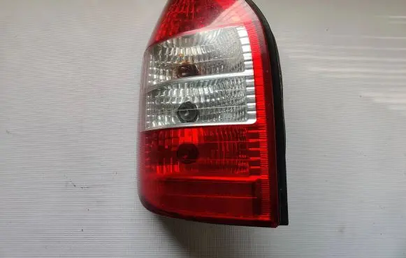 Opel Zafira A Rear/tail lights 62280