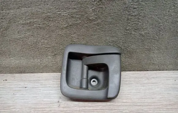Volvo V70 Engine bonnet (hood) release handle 30634786