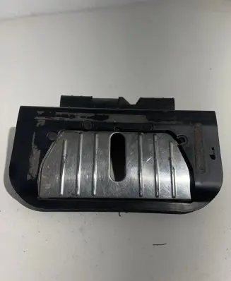 Mercedes-Benz E W211 Tailgate/boot lid lock trim A2116900089 2116900089