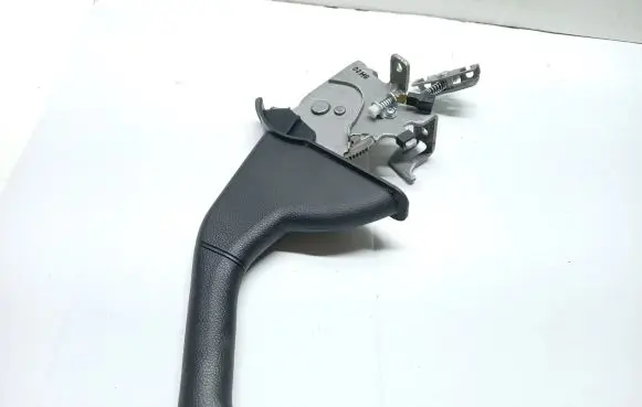 KIA Stonic Handbrake/parking brake lever assembly 8H20