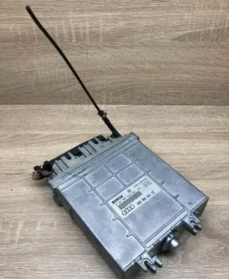 Audi A4 S4 B5 8D Engine control unit/module ECU 028906021CE 0281001425
