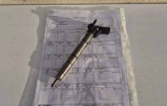 Audi A8 S8 D3 4E Fuel injector 059130277BD 0445115079