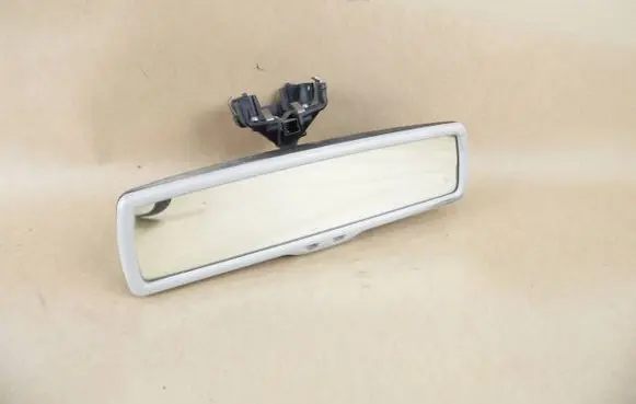 Rear view mirror (interior)