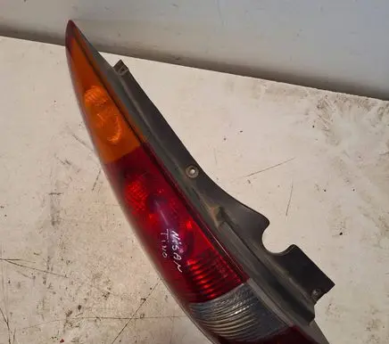 Nissan Almera Tino Rear/tail lights 26555BU201 E95251 RS102