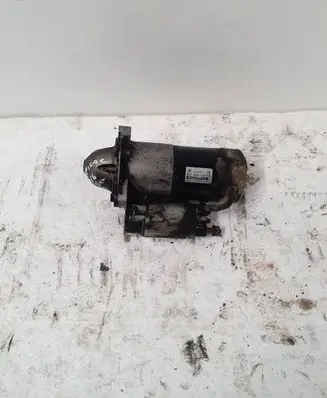 Opel Zafira C Starter motor 55585237