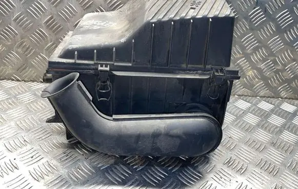 Volkswagen PASSAT B4 Mass air flow meter C31152
