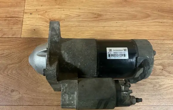 Opel Insignia A Starter motor 55352882 M001T30172