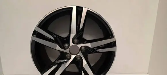 Volvo XC40 R18 alloy rim 32327352 V000152 20240117