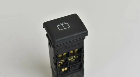 Land Rover Defender Other switches/knobs/shifts XH1217k403AA8LNF
