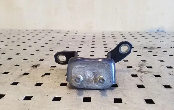 Toyota Yaris Rear door upper hinge