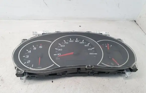 Renault Master III Speedometer (instrument cluster) 28118012 281180123