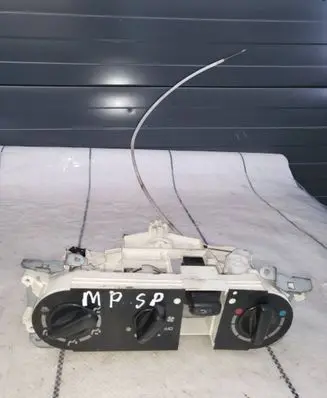 Mitsubishi Pajero Sport I Climate control unit Mr460759