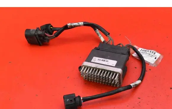 Audi Q5 SQ5 8R Relay mounting block 8K0959501G