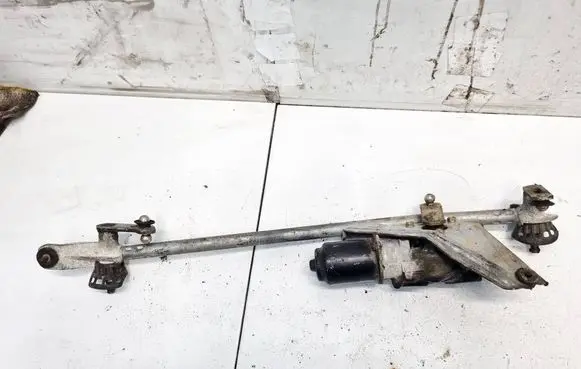 Subaru Legacy Front wiper linkage and motor