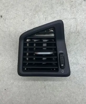 Volvo V70 Dashboard side air vent grill/cover trim 3409373 1264