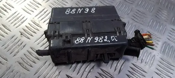 Nissan Primera Fuse box set 71543077 7154-3077