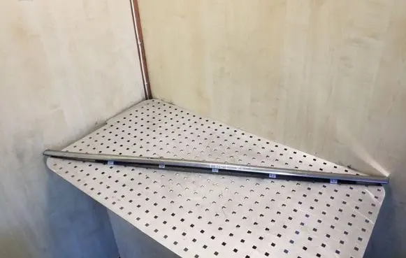 Hyundai i40 Front door glass trim molding