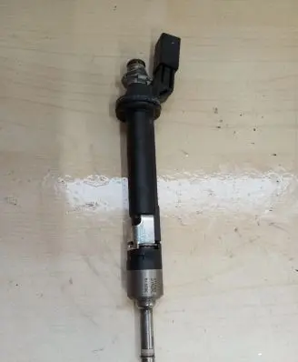 Porsche Cayenne (92A) Fuel injector 03H906036A