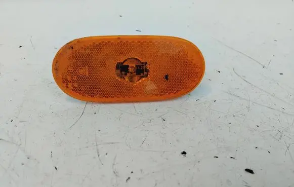 Mercedes-Benz Sprinter W907 W910 Front fender indicator light A9109067700