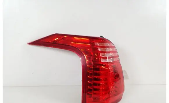 Peugeot 5008 Rear/tail lights 9672666580
