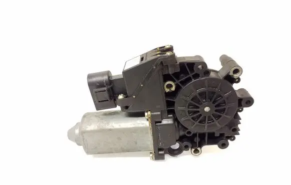 Audi A3 S3 8L Front door window regulator motor 114180101 119024113