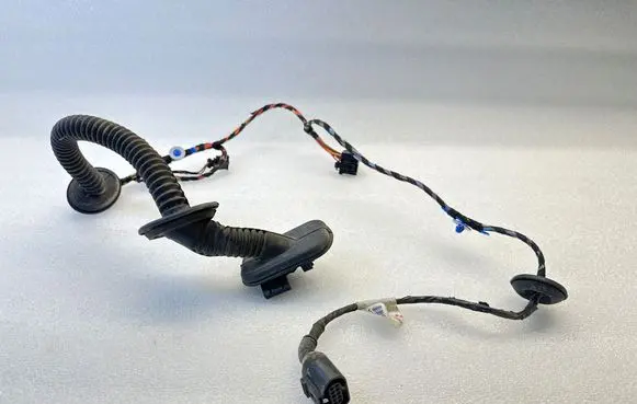 Volkswagen Touareg I Rear door wiring loom 7L6971694H