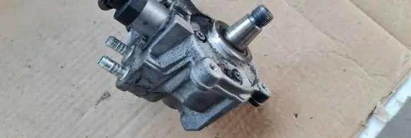 Audi A4 S4 B9 Fuel injection high pressure pump 04L130755E 0445010538