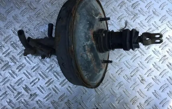 Mitsubishi Lancer Brake booster mb858850